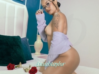 Aniahtaylor