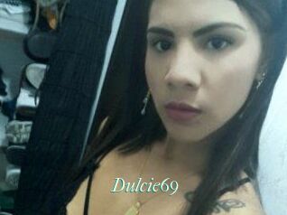 Dulcie_69