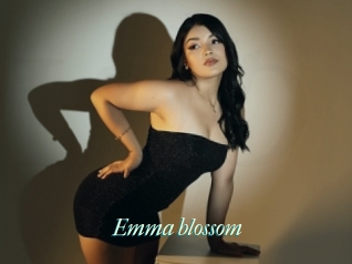Emma_blossom