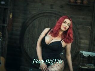Foxy_BigTits_