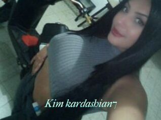 Kim_kardashian7