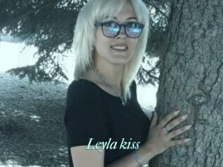 Leyla_kiss