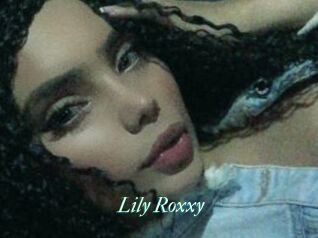 Lily_Roxxy