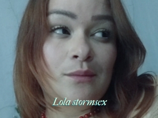Lola_stormsex