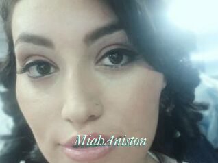 MiahAniston