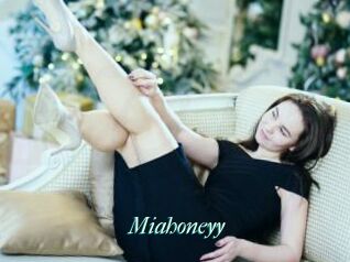 Miahoneyy